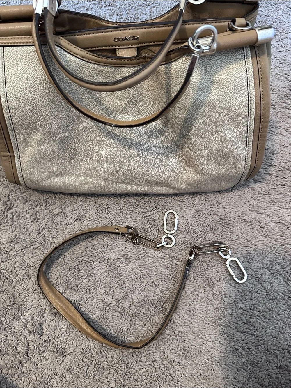 Coach Madison pinnacle caroline satchel stingray Embossed leather (needs cleanin